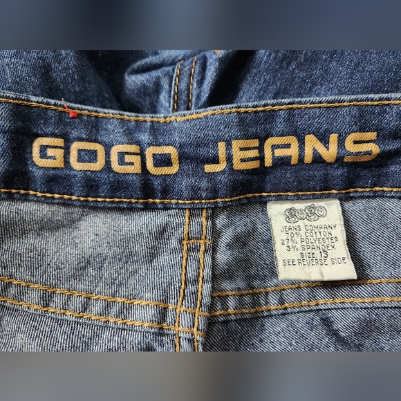 Gogo jeans brand size 13 jeans with rhinestones on the front pockets/button - Picture 6 of 12